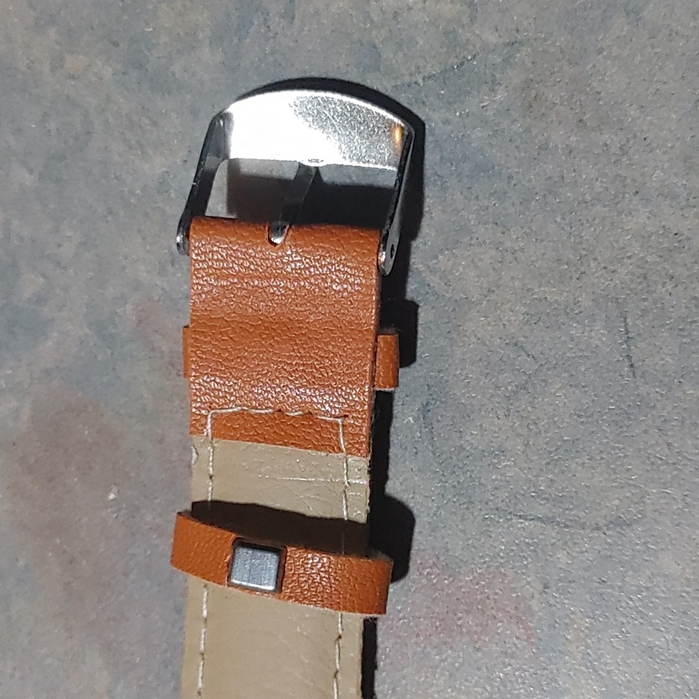 ✅Quartz Watch - Picture 3 of 6